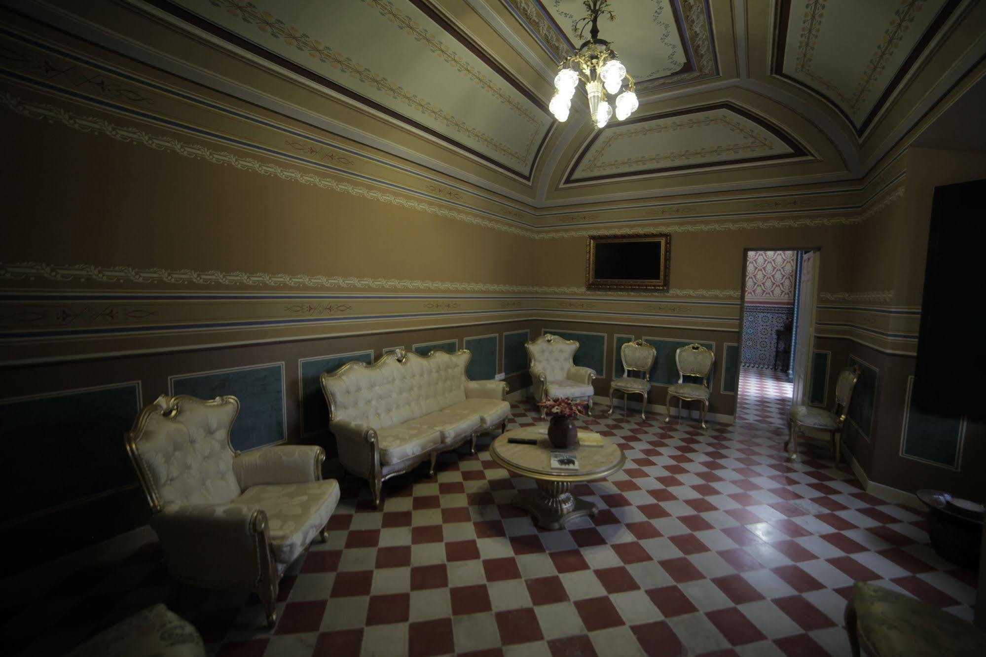 Hotel La Giralda Burguillos Del Cerro Екстериор снимка