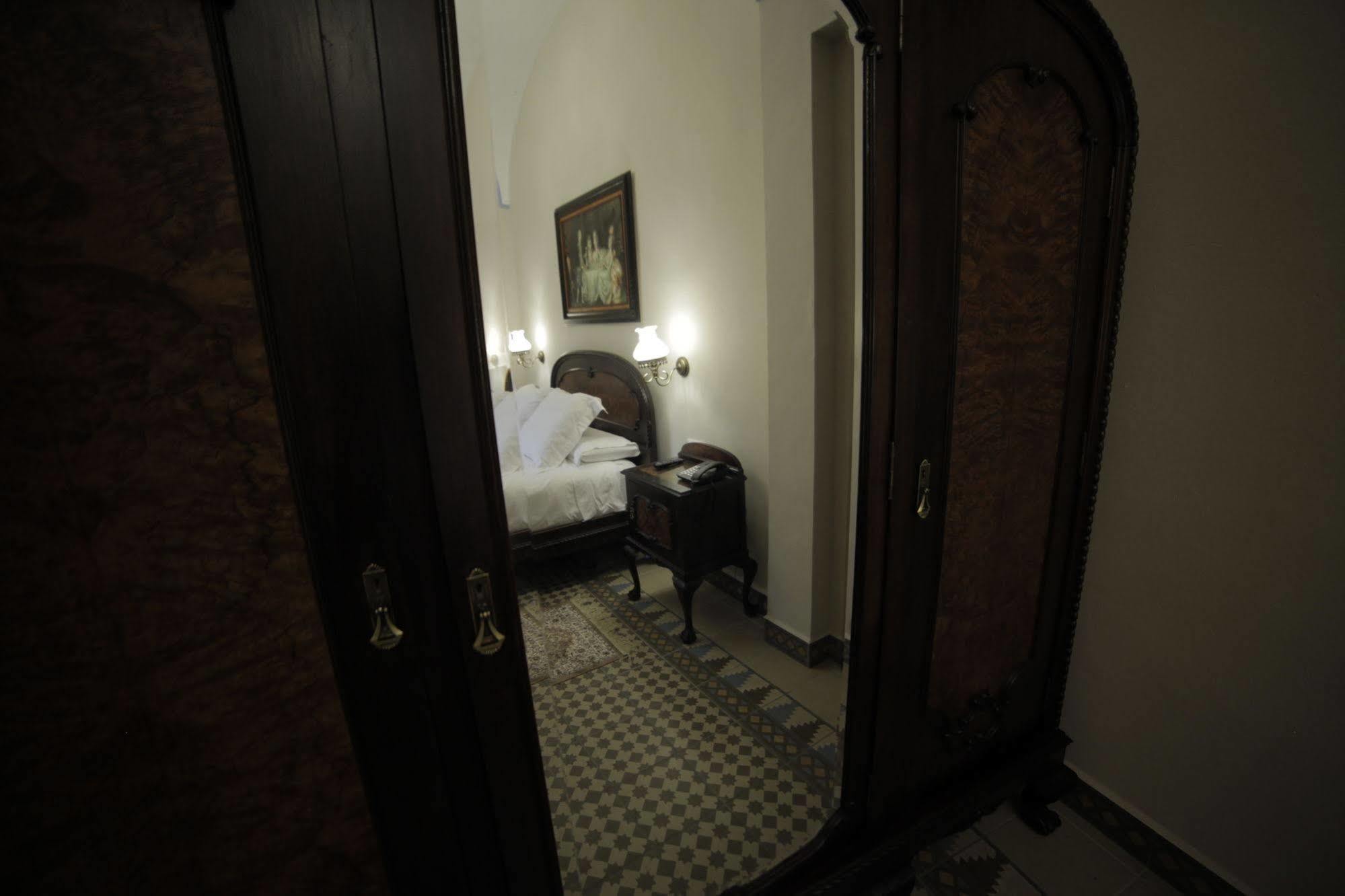 Hotel La Giralda Burguillos Del Cerro Екстериор снимка